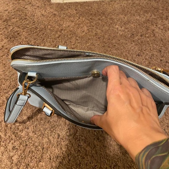 Pastel Blue purse - Picture 4 of 7